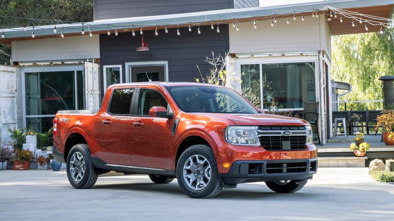 2023 Ford Maverick Lariat front right